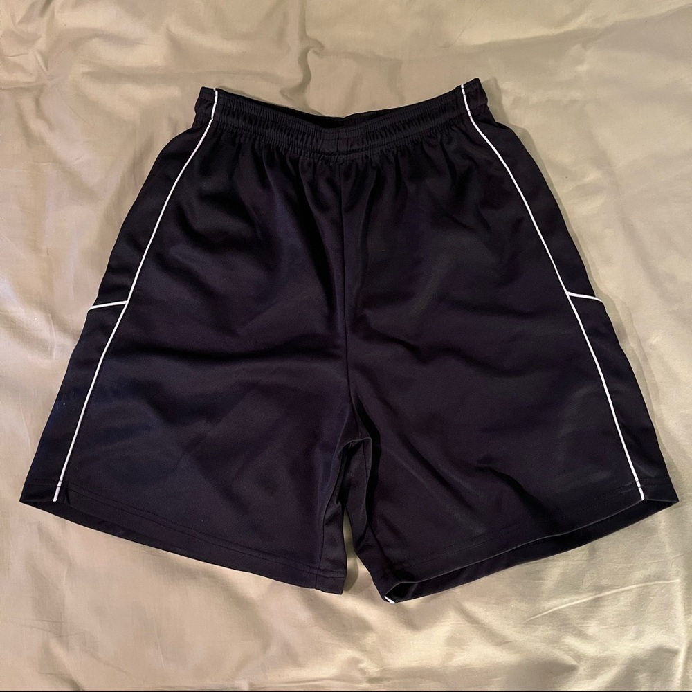 Great basketball shorts, very breathable and easy to workout in.